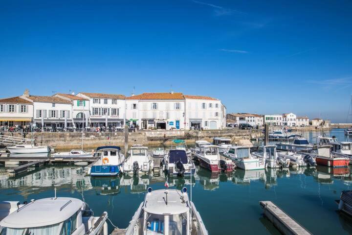 Sur L'Ilot De St Martin Au Centre Du Port Vue Exceptionnelle ! Apartment Saint-Martin-de-Re Bagian luar foto
